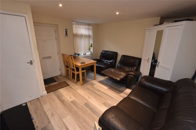 Flats 1-4, 23, Burlington Place, West Yorkshire photo 2