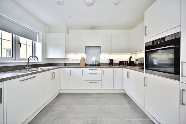 2, Harvest Mews, Maidstone photo 2