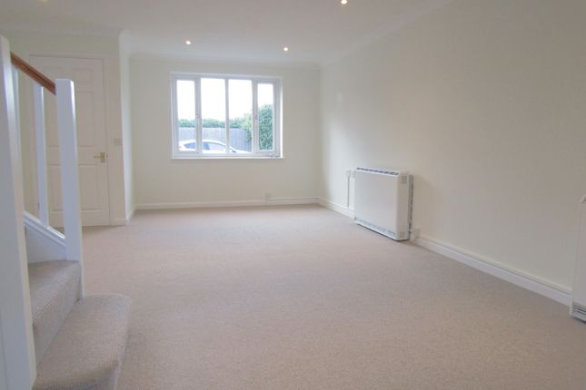 6 St Marys Mews, St Marys Road, Frinton-on-Sea photo 3