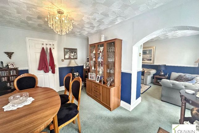 13 Clydach Avenue, Ebbw Vale photo 5