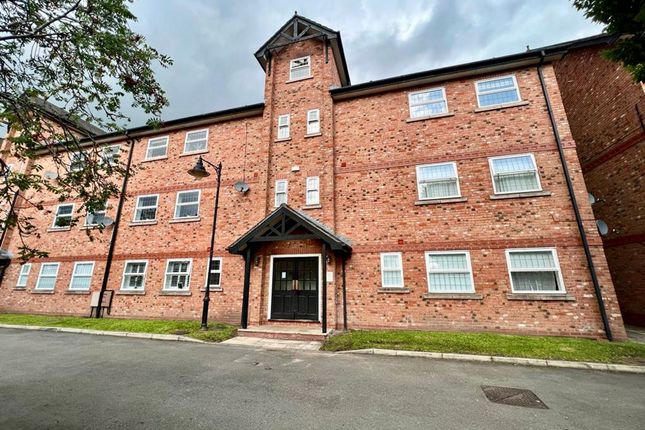 Flat for sale in Chandlers Row, Worsley