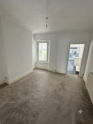 23, Trinity Hill, Torquay photo 4