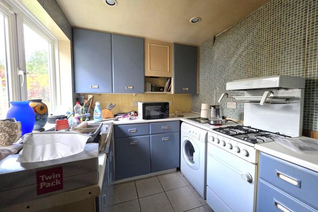 Wellfield Road, London photo 3