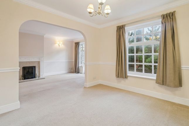 19, The Chyne, Buckinghamshire photo 4