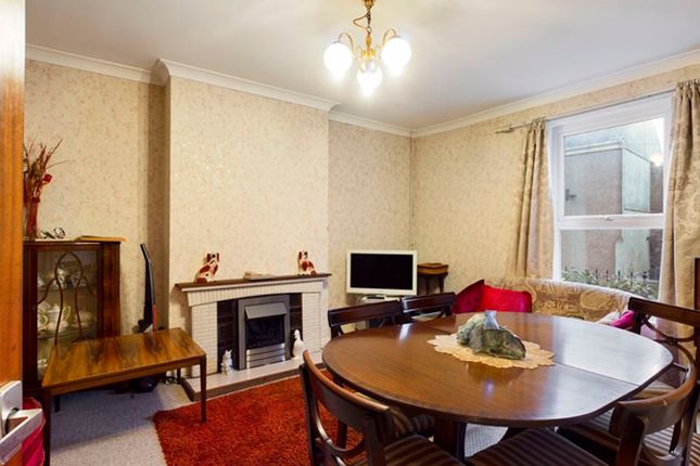 No 4, Waterloo Terrace, Carmarthen photo 2