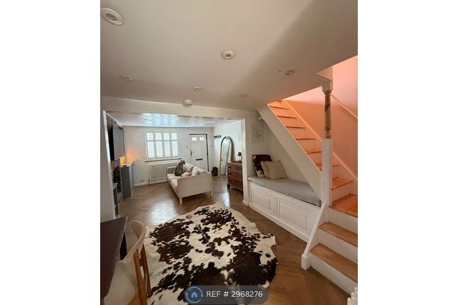 2-bed house on Maidenhead Road, Windsor, £1,995/mo