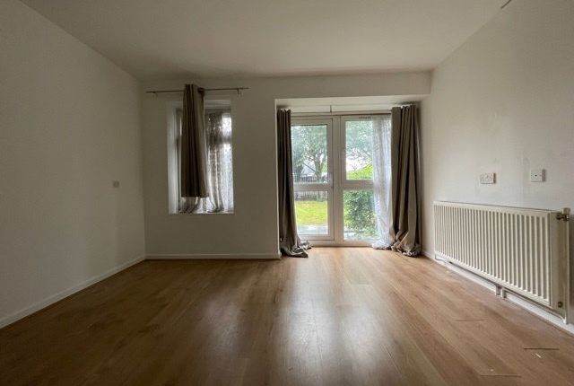 14,Flat 7, Ludwick Mews, London photo 4