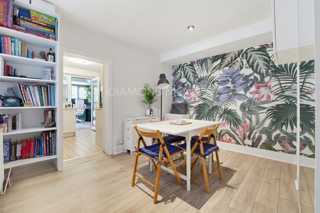 124, Grove Road, Hounslow photo 3