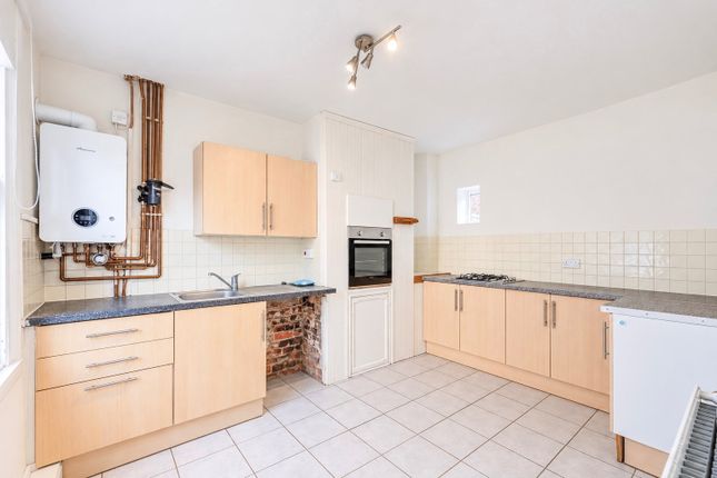 Albion Road, Tunbridge Wells photo 3