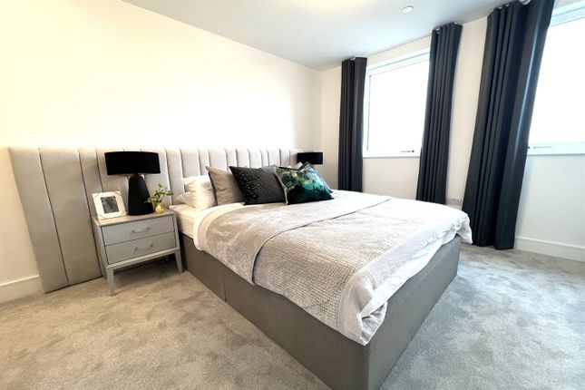 22 Ashwell House, Healum Avenue, Southall photo 5