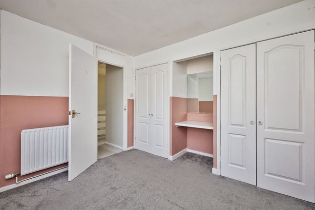 2, Saxon Close, Westbury photo 4