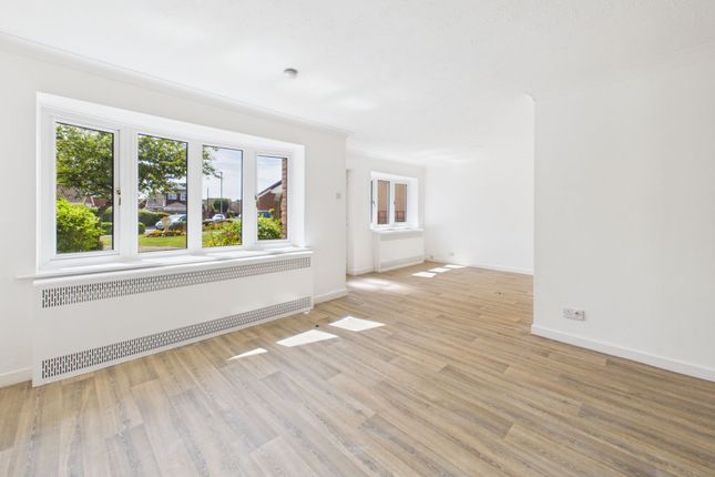 67 Nunburnholme Park, Hull photo 3