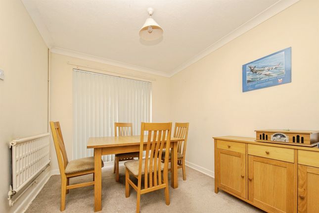 52, Penshurst Road, Ipswich photo 4