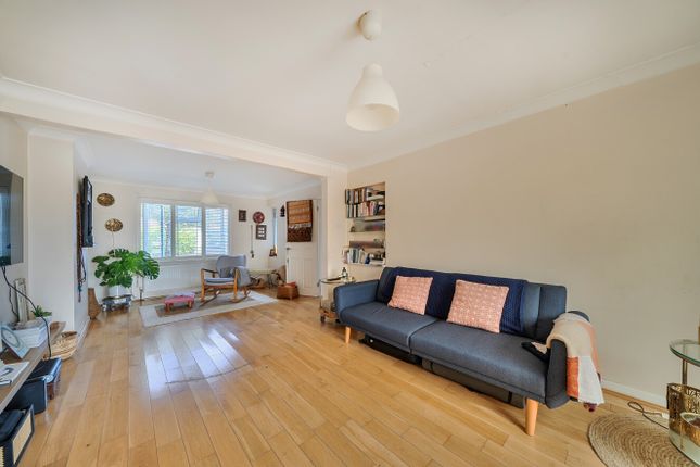 14, Ruxley Close, Sidcup photo 2