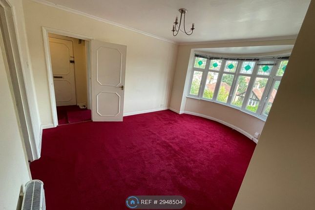 Whitelands Road, High Wycombe photo 3
