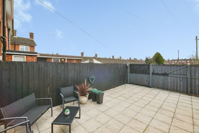 233, Tithe Barn Road, Stockton-on-tees photo 2