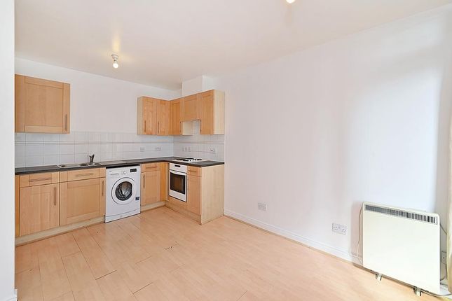 29, Lowestoft Mews, London photo 3