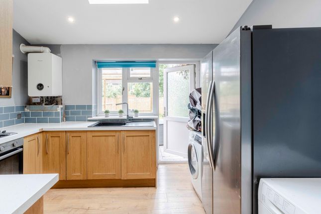 31 Horsecastle Farm Road, Bristol photo 4