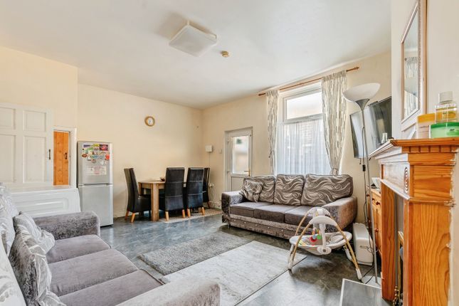 2, Camden Street, Lancashire photo 4