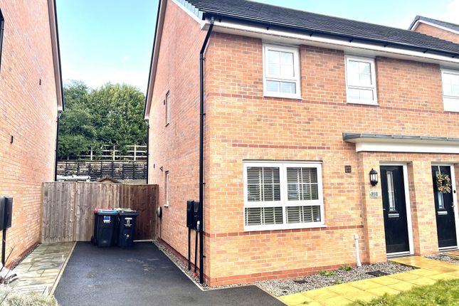3-bed house on 25, Violet Grove, Northwich, £1,250/mo