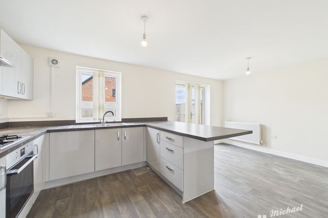 216 Briggington Way, Leighton Buzzard photo 4