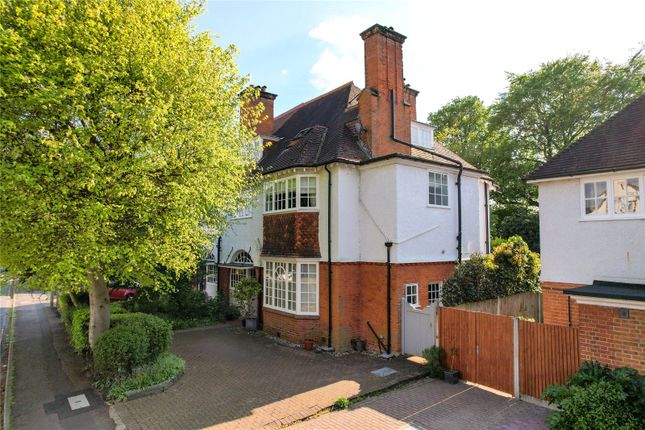 Thumbnail Detached house for sale in West Grove, Walton-On-Thames