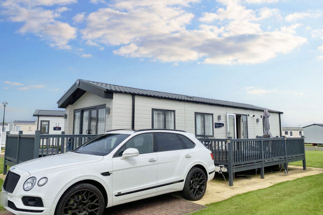 Thumbnail Mobile/park home for sale in Links Road, Amble, Morpeth