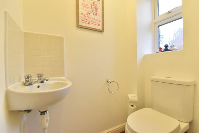 End terrace house for sale in Turnpike Lane, Redditch