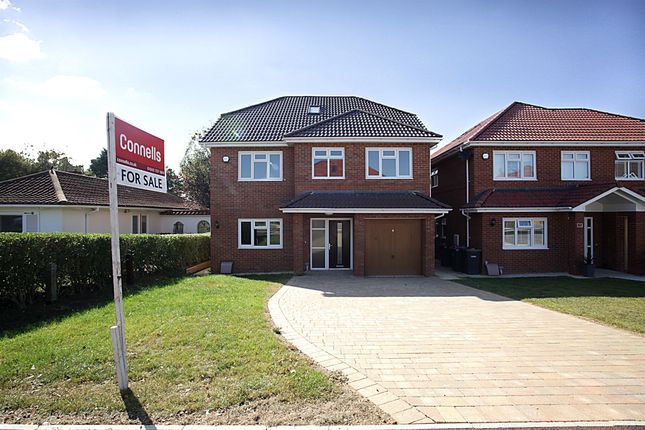 Thumbnail Detached house for sale in Felstead Way, Luton