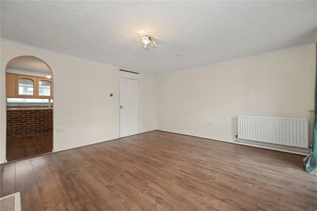 5, Bayley Court, Wokingham photo 4