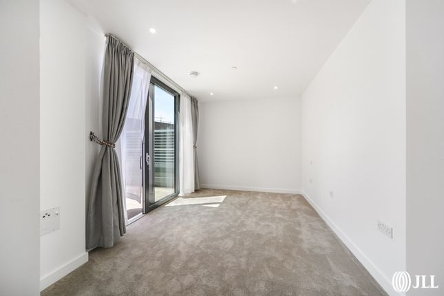 Flat for sale in Willowbrook House, Coster Avenue