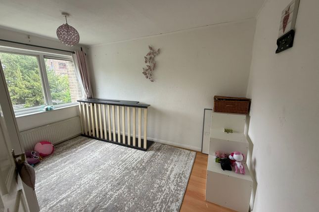 Flat 6, Cleveland Court,, Kent Avenue, london photo 2