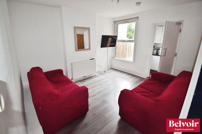 105, Bishop Road, Chelmsford, Essex photo 2