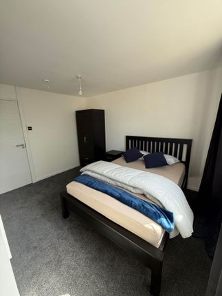 75, Smallwood, Telford photo 4
