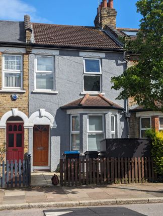 Terraced house to rent in Highworth Road, London