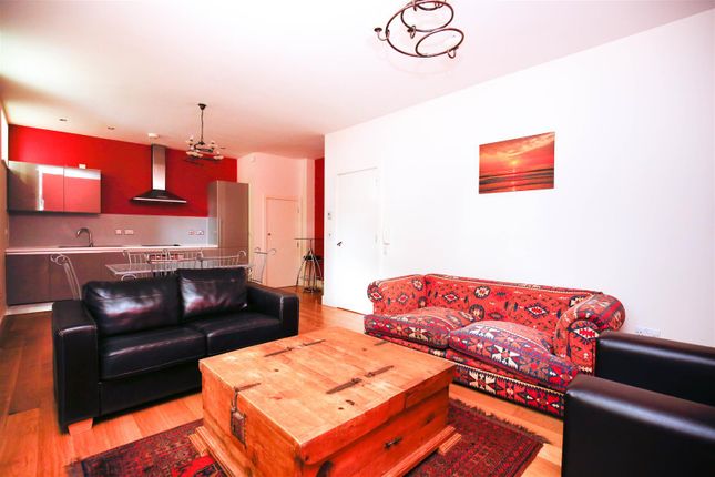 Flat for sale in Lime Square, City Road, Quayside, Newcastle Upon Tyne