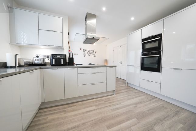 5 Mangold Road, Leicester photo 2