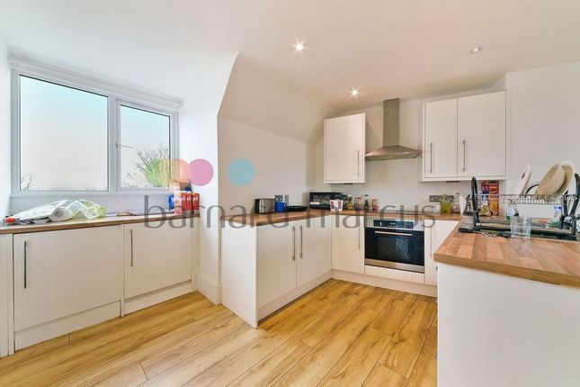 Flat to rent in Bensham Lane, Thornton Heath CR7