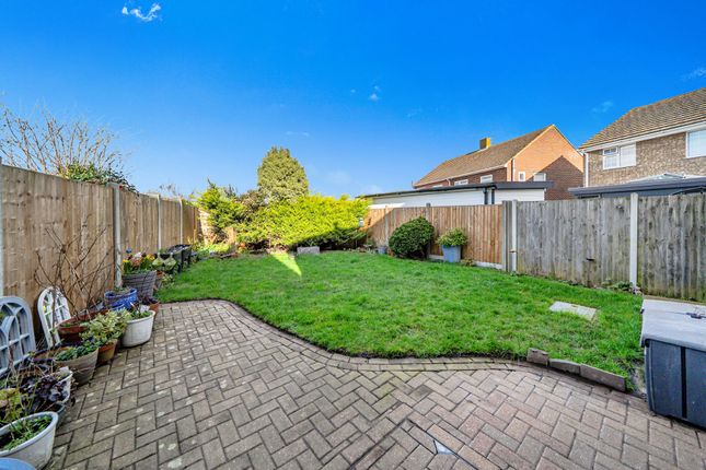 25 Hilltop Road, Rochester photo 4