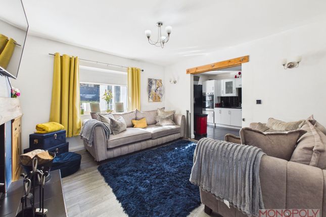 5 Edinburgh Avenue, Wrexham photo 3