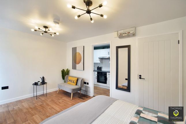 Flat 5, Denmark House, Gloucester photo 4