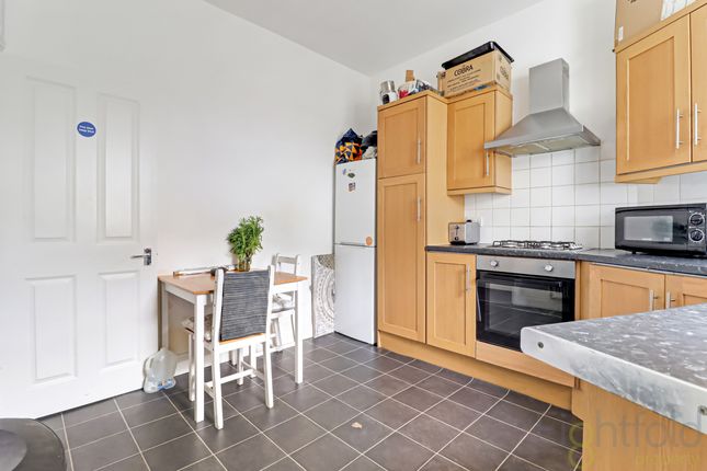 16 Susans Road, Eastbourne photo 4