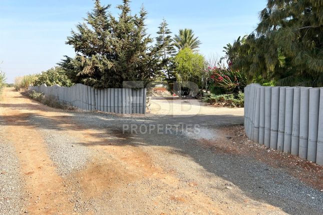 Bungalow for sale in Ormideia, Cyprus