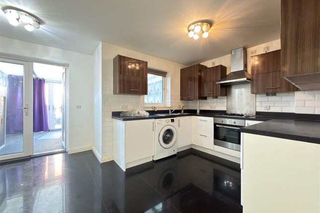 80, Ross Walk, Leicester photo 3
