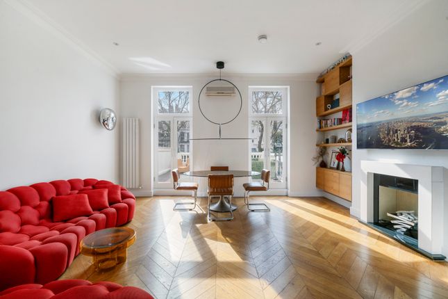 Thumbnail Flat for sale in Holland Park Avenue, Holland Park