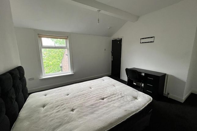 Room 1, 9, Croft Street, Salford photo 5