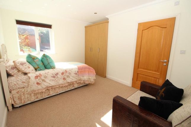 Crichel Mount Road, Poole photo 5