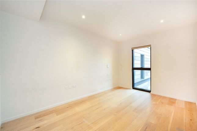 Flat for sale in Arthouse, York Way