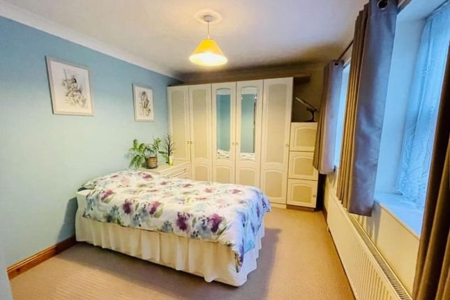 Flat to rent in Welland Road, Spalding