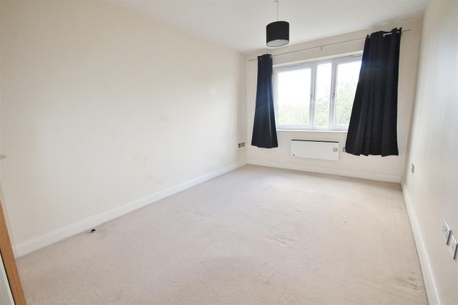 Flat for sale in Canal Road, Selby